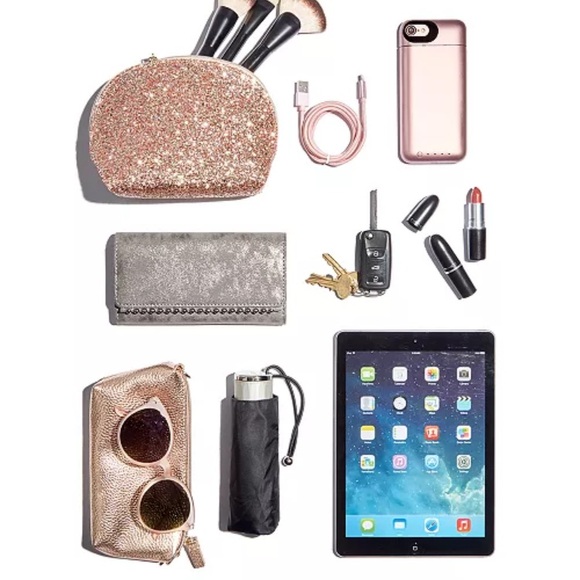 Michael Kors metallic silver handbag Gigi messenger NWT - Picture 4 of 5